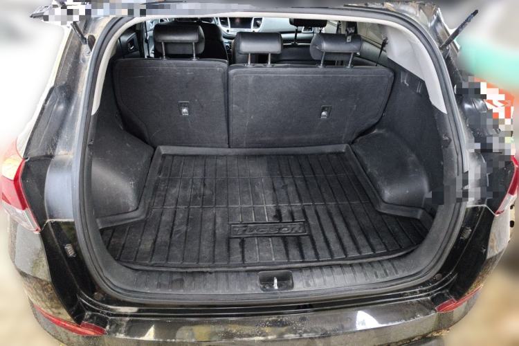 Used Hyundai Tucson 2015 1.6T Dual-Clutch Two-Wheel-Drive Smart Model Trunk