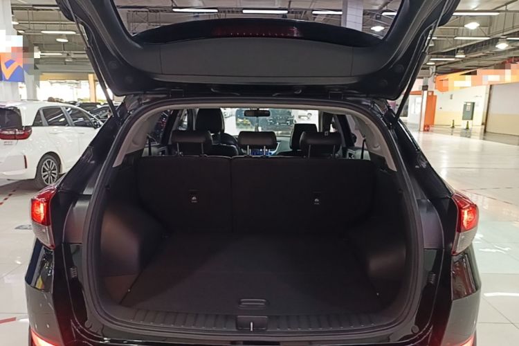Used Hyundai Tucson 2015 1.6T Dual-Clutch Two-Wheel-Drive Smart Model Trunk