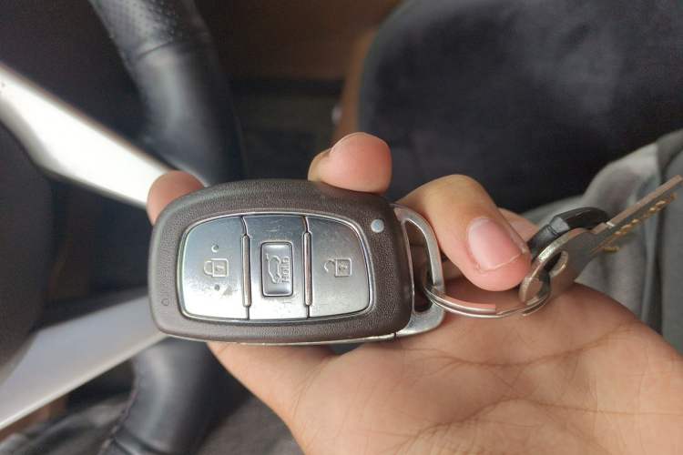 Used Hyundai Tucson 2015 1.6T Dual-Clutch Two-Wheel-Drive Smart Model Vehicle Key