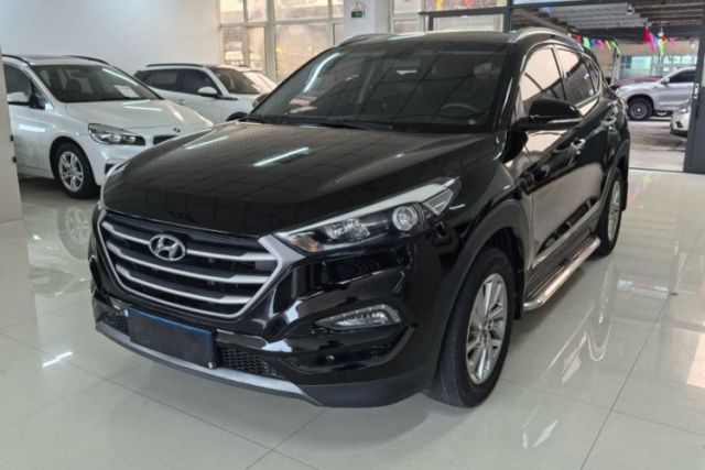 Ojetý Hyundai Tucson 2015 1.6T Dual-Clutch Two-Wheel-Drive Smart Model