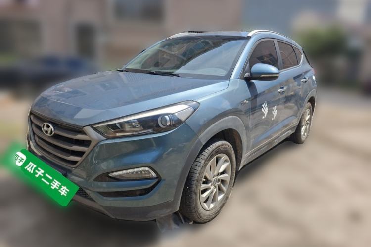 Used Hyundai Tucson 2015 1.6T Dual-Clutch Two-Wheel-Drive Smart Model Guazi used car, China used car export, Used car for sale, Used  cars, Cheapest cars for sale