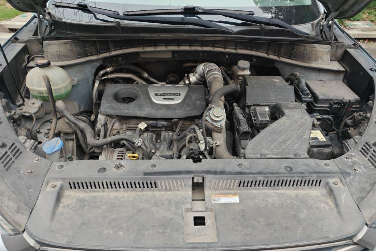 Used Hyundai Tucson 2015 1.6T Dual-Clutch Two-Wheel-Drive Smart Model Engine Bay