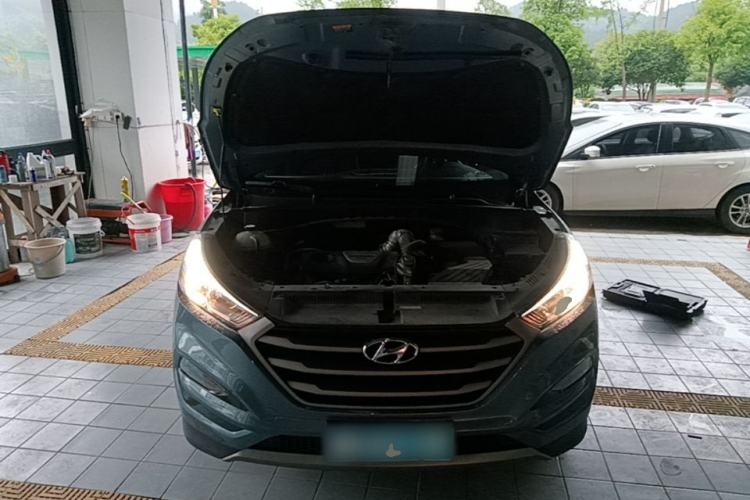 Used Hyundai Tucson 2015 1.6T Dual-Clutch Two-Wheel-Drive Smart Model Engine Bay