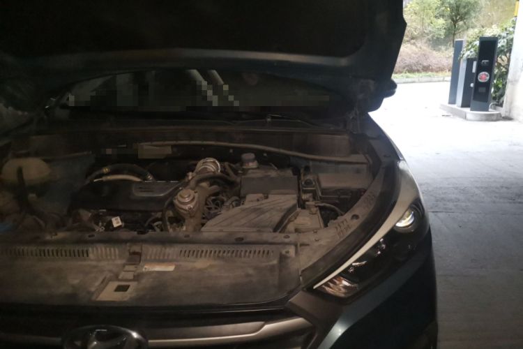 Used Hyundai Tucson 2015 1.6T Dual-Clutch Two-Wheel-Drive Smart Model Engine Bay Left