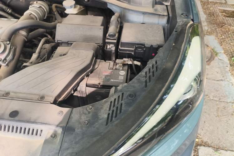Used Hyundai Tucson 2015 1.6T Dual-Clutch Two-Wheel-Drive Leading Model Engine Bay Left