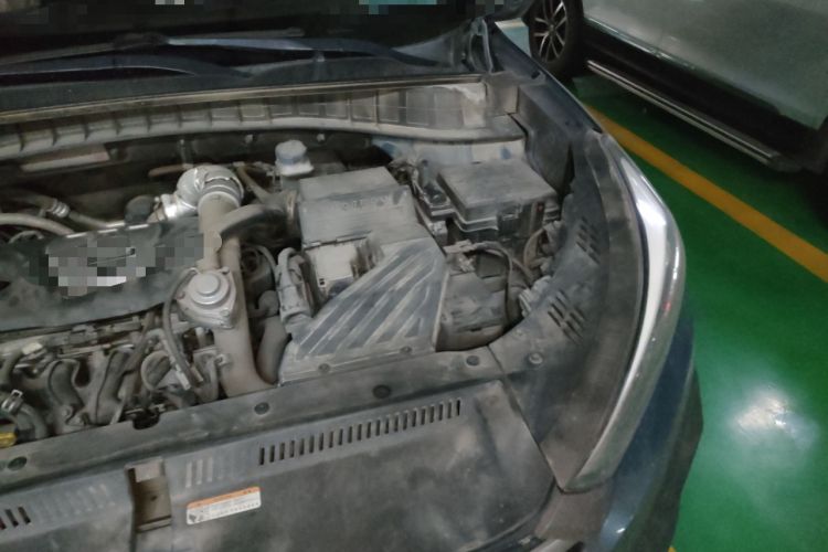 Used Hyundai Tucson 2015 1.6T Dual-Clutch Two-Wheel-Drive Smart Model Engine Bay Left