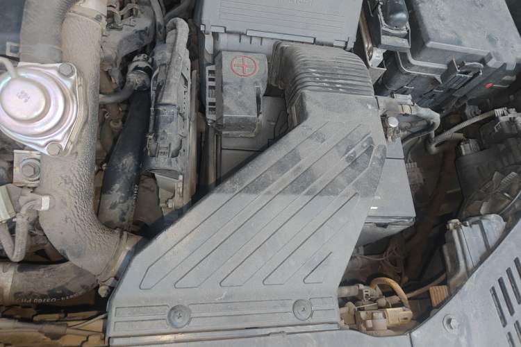 Used Hyundai Tucson 2015 1.6T Dual-Clutch Two-Wheel-Drive Smart Model Engine Bay Left
