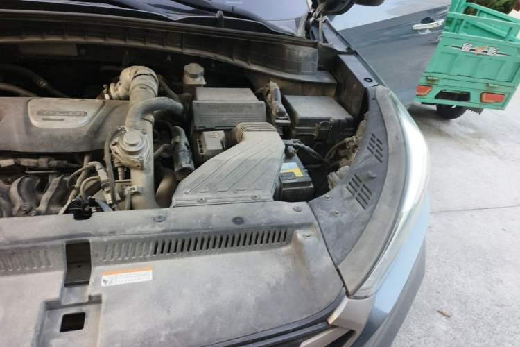 Used Hyundai Tucson 2015 1.6T Dual-Clutch Two-Wheel-Drive Smart Model Engine Bay Left