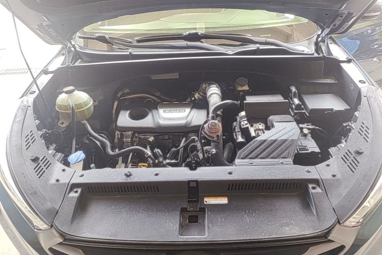 Used Hyundai Tucson 2015 1.6T Dual-Clutch Two-Wheel-Drive Smart Model Engine Bay