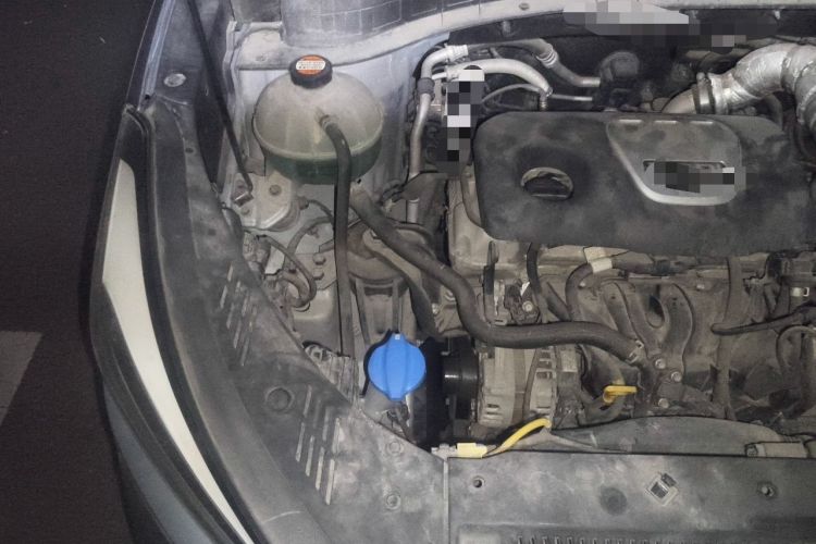 Used Hyundai Tucson 2015 1.6T Dual-Clutch Two-Wheel-Drive Smart Model Engine Bay Right
