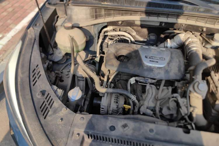 Used Hyundai Tucson 2015 1.6T Dual-Clutch Two-Wheel-Drive Leading Model Engine Bay Right