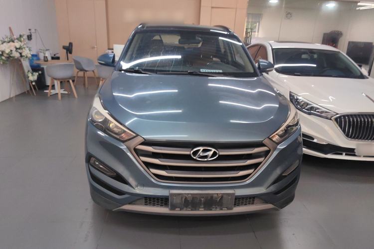 Used Hyundai Tucson 2015 1.6T Dual-Clutch Two-Wheel-Drive Leading Model Exterior 1