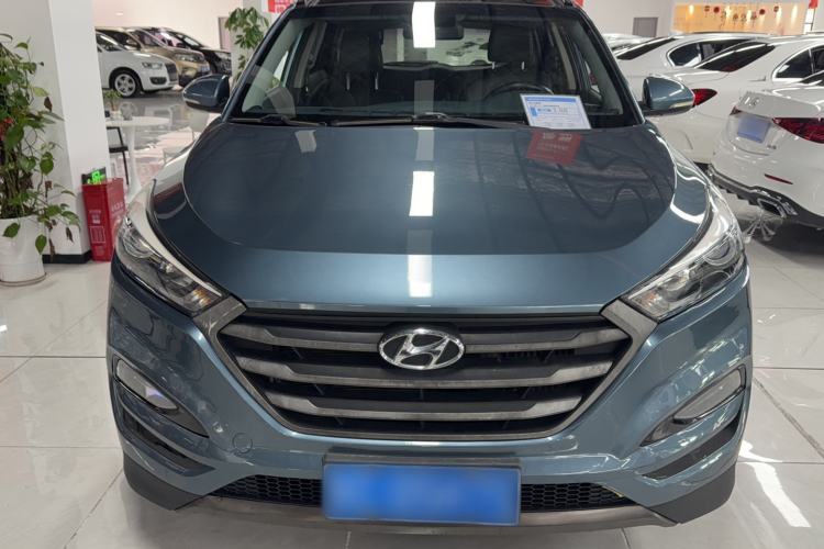 Used Hyundai Tucson 2015 1.6T Dual-Clutch Two-Wheel-Drive Smart Model Exterior 1