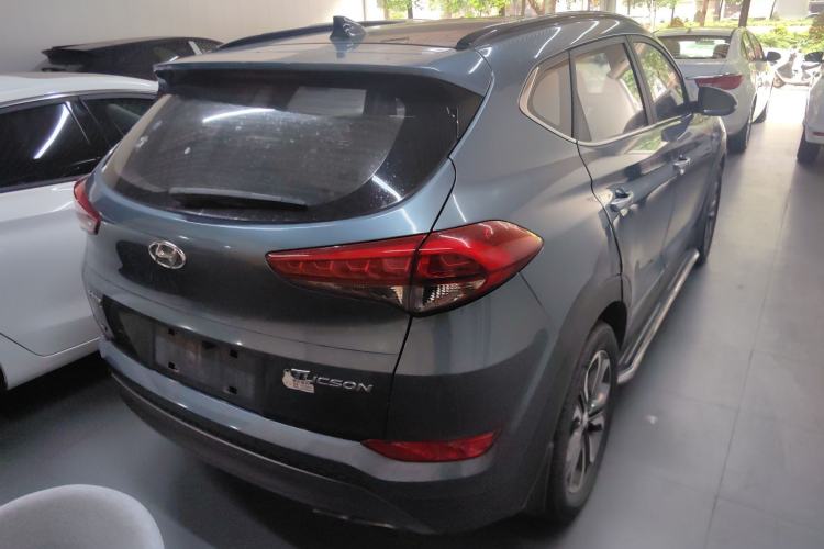 Used Hyundai Tucson 2015 1.6T Dual-Clutch Two-Wheel-Drive Leading Model Exterior 4