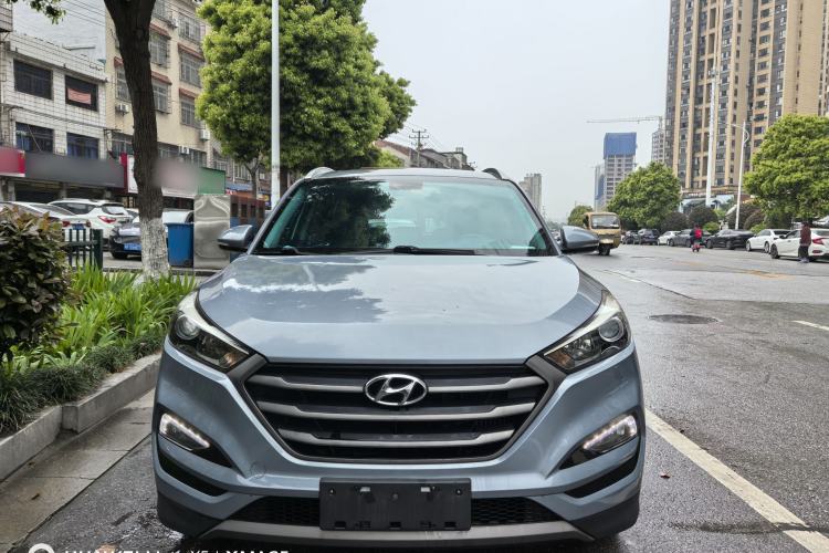 Used Hyundai Tucson 2015 1.6T Dual-Clutch Two-Wheel-Drive Smart Model Exterior 5