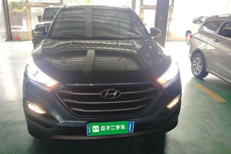 Used Hyundai Tucson 2015 1.6T Dual-Clutch Two-Wheel-Drive Smart Model Front
