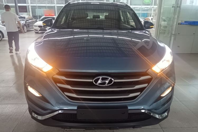 Used Hyundai Tucson 2015 1.6T Dual-Clutch Two-Wheel-Drive Smart Model Front