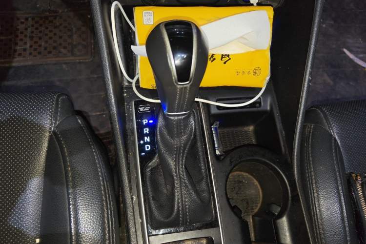 Used Hyundai Tucson 2015 1.6T Dual-Clutch Two-Wheel-Drive Smart Model Gear Lever