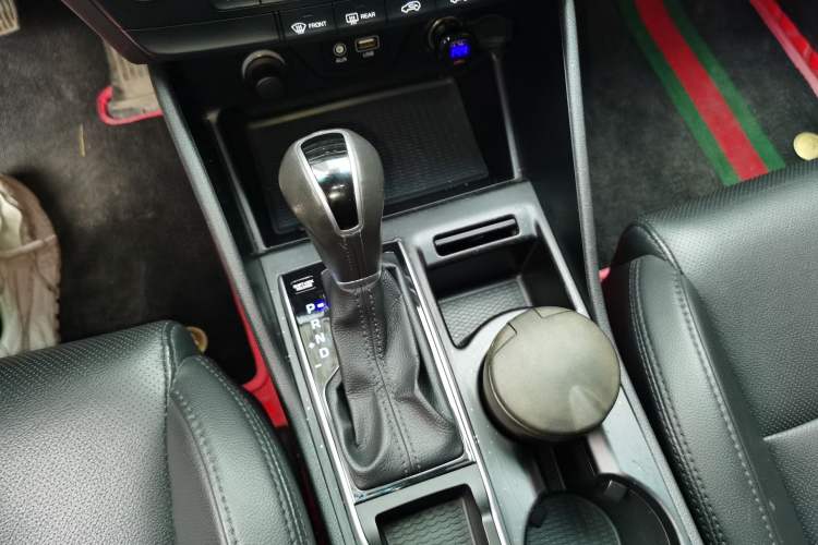 Used Hyundai Tucson 2015 1.6T Dual-Clutch Two-Wheel-Drive Smart Model Gear Lever