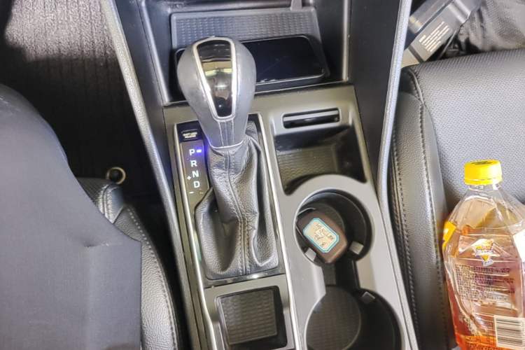 Used Hyundai Tucson 2015 1.6T Dual-Clutch Two-Wheel-Drive Smart Model Gear Lever