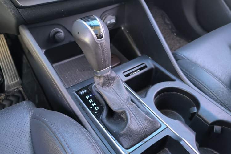 Used Hyundai Tucson 2015 1.6T Dual-Clutch Two-Wheel-Drive Smart Model Gear Lever