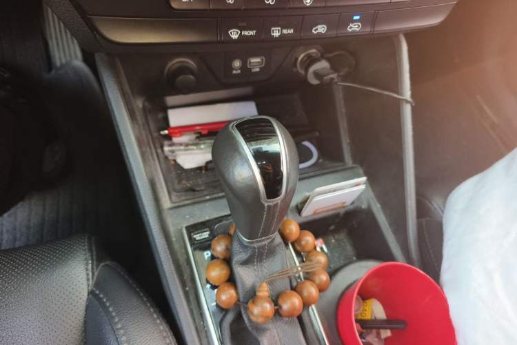 Used Hyundai Tucson 2015 1.6T Dual-Clutch Two-Wheel-Drive Smart Model Gear Lever