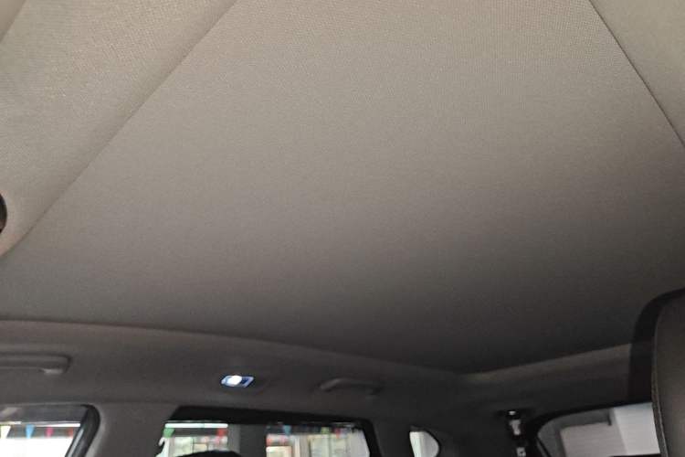 Used Hyundai Tucson 2015 1.6T Dual-Clutch Two-Wheel-Drive Smart Model Headliner