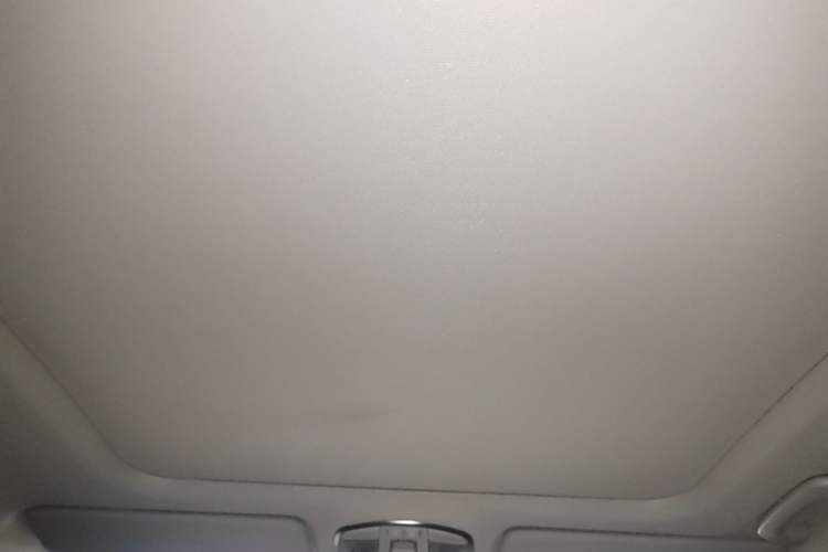 Used Hyundai Tucson 2015 1.6T Dual-Clutch Two-Wheel-Drive Smart Model Headliner
