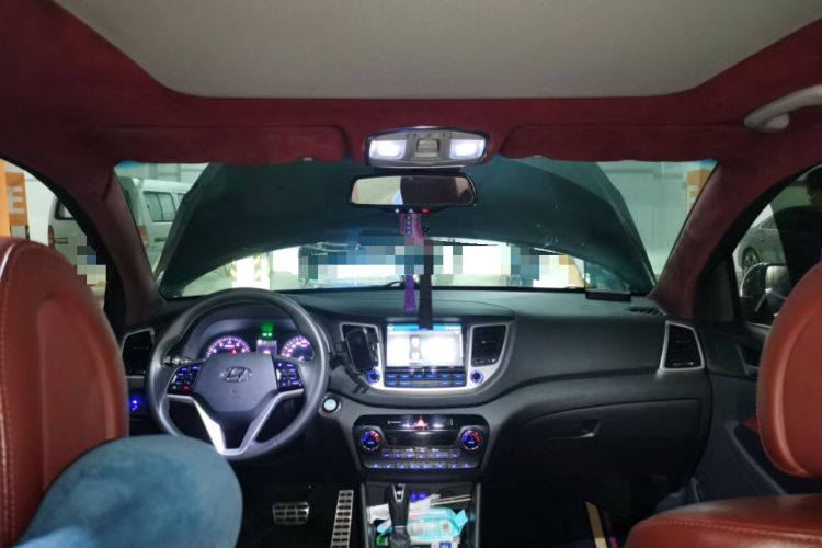 Used Hyundai Tucson 2015 1.6T Dual-Clutch Four-Wheel Drive Flagship Model Headliner