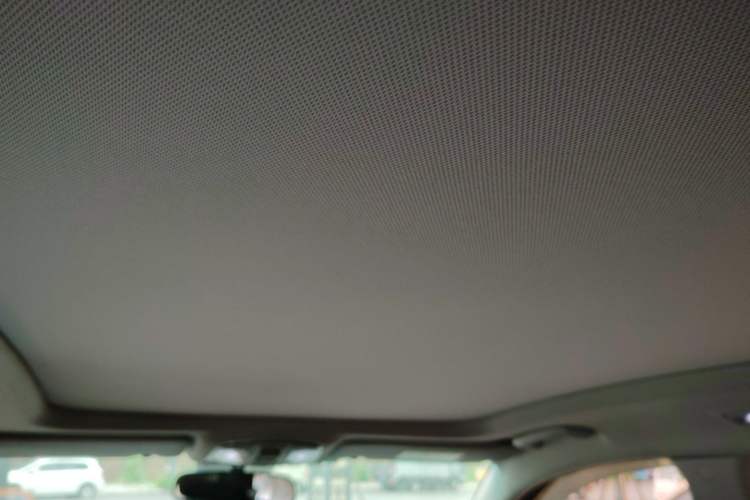 Used Hyundai Tucson 2015 1.6T Dual-Clutch Two-Wheel-Drive Smart Model Headliner
