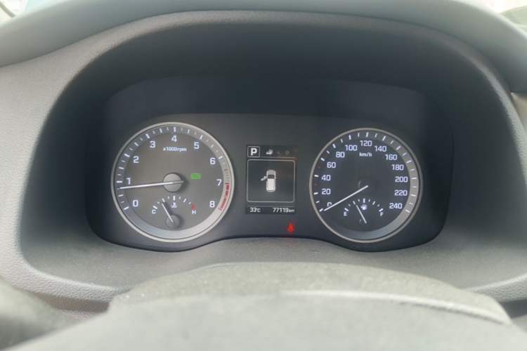 Used Hyundai Tucson 2015 1.6T Dual-Clutch Two-Wheel-Drive Smart Model Instrument Cluster