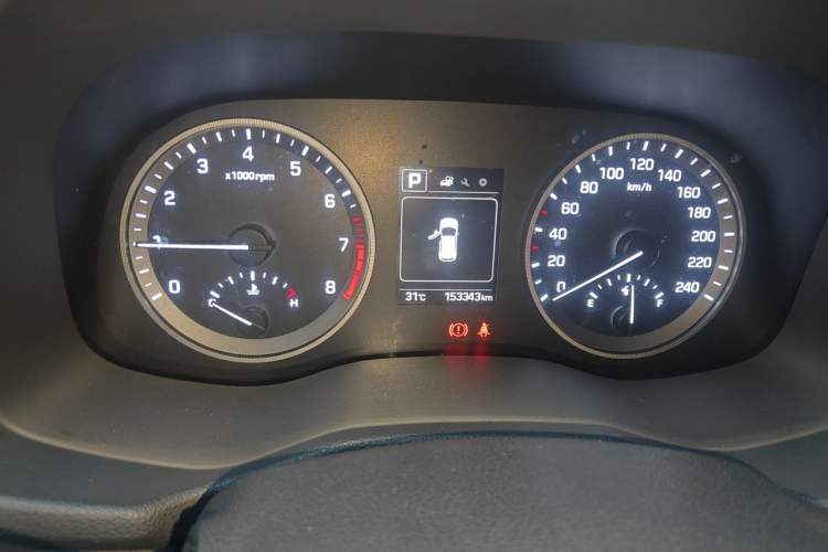 Used Hyundai Tucson 2015 1.6T Dual-Clutch Two-Wheel-Drive Smart Model Instrument Cluster