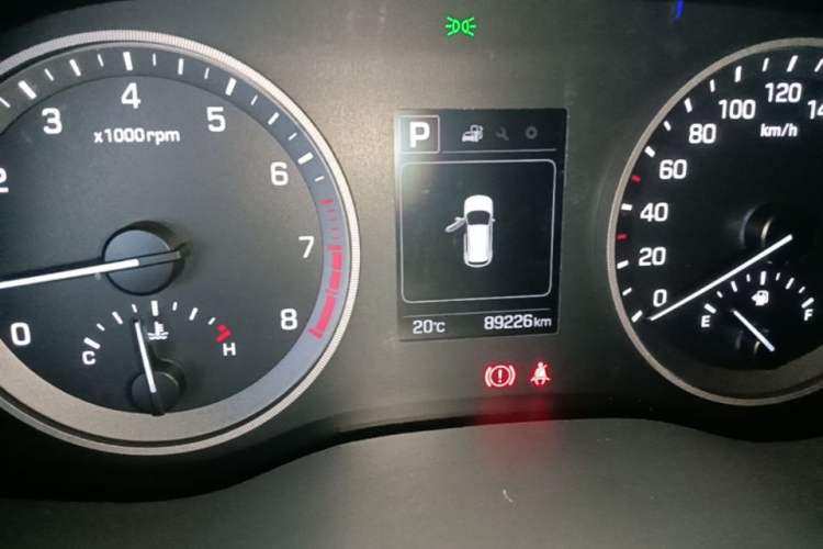 Used Hyundai Tucson 2015 1.6T Dual-Clutch Two-Wheel-Drive Smart Model Instrument Cluster