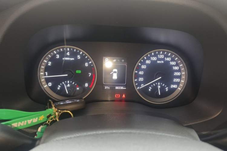 Used Hyundai Tucson 2015 1.6T Dual-Clutch Two-Wheel-Drive Smart Model Instrument Cluster
