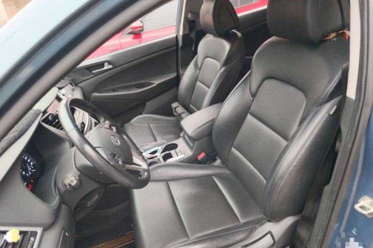 Used Hyundai Tucson 2015 1.6T Dual-Clutch Two-Wheel-Drive Smart Model Left Front Seat