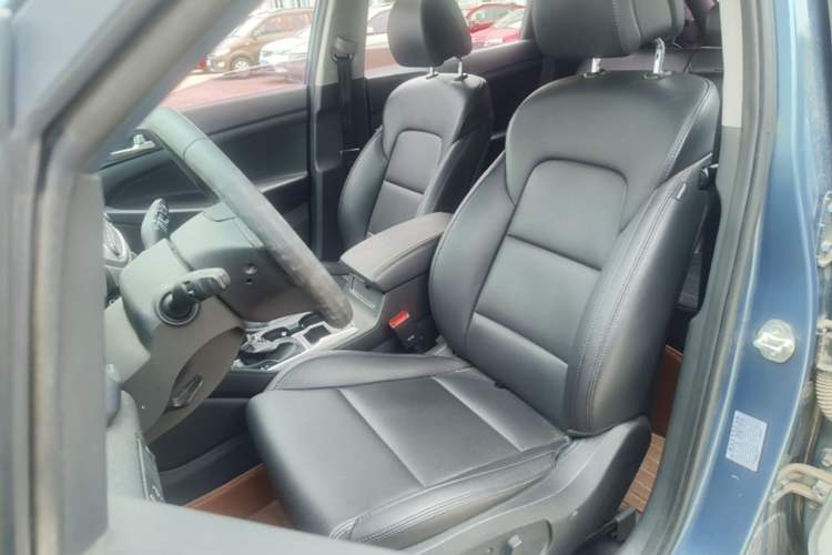 Used Hyundai Tucson 2015 1.6T Dual-Clutch Two-Wheel-Drive Smart Model Left Front Seat