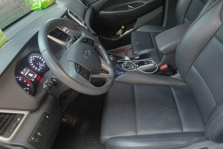 Used Hyundai Tucson 2015 1.6T Dual-Clutch Two-Wheel-Drive Smart Model Left Front Seat