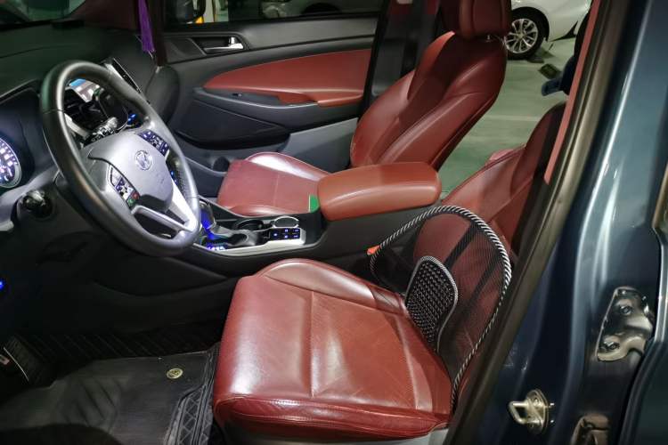 Used Hyundai Tucson 2015 1.6T Dual-Clutch Four-Wheel Drive Flagship Model Left Front Seat