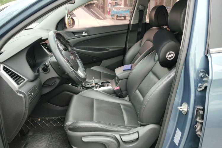 Used Hyundai Tucson 2015 1.6T Dual-Clutch Two-Wheel-Drive Smart Model Left Front Seat