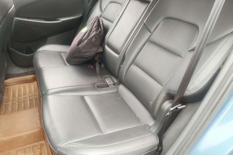 Used Hyundai Tucson 2015 1.6T Dual-Clutch Two-Wheel-Drive Smart Model Left Rear Seat