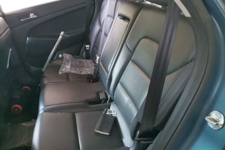 Used Hyundai Tucson 2015 1.6T Dual-Clutch Two-Wheel-Drive Smart Model Left Rear Seat