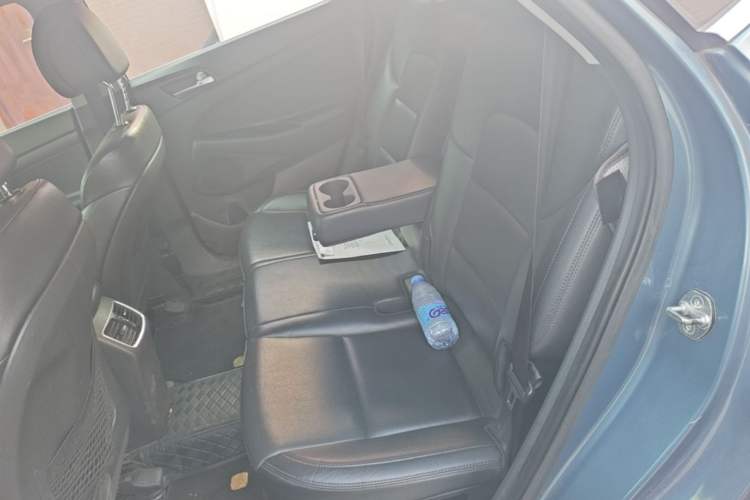 Used Hyundai Tucson 2015 1.6T Dual-Clutch Two-Wheel-Drive Smart Model Left Rear Seat