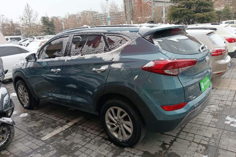 Used Hyundai Tucson 2015 1.6T Dual-Clutch Two-Wheel-Drive Smart Model Left Side