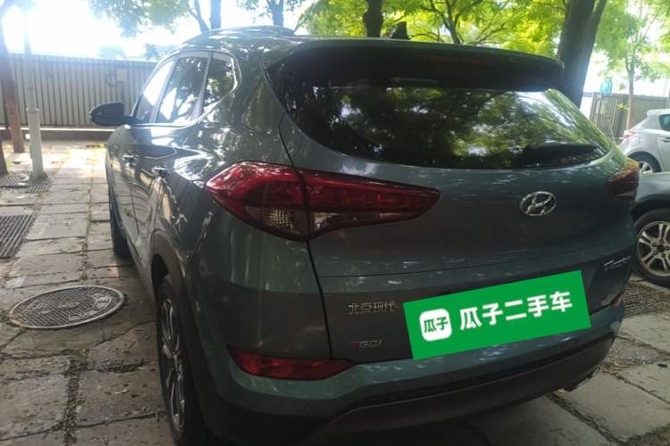 Used Hyundai Tucson 2015 1.6T Dual-Clutch Two-Wheel-Drive Leading Model Rear Left 45 Deg