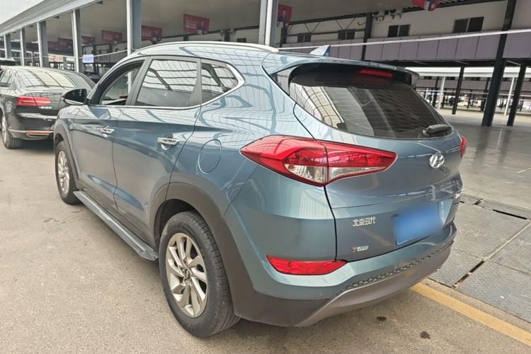 Used Hyundai Tucson 2015 1.6T Dual-Clutch Two-Wheel-Drive Smart Model Rear Left 45 Deg