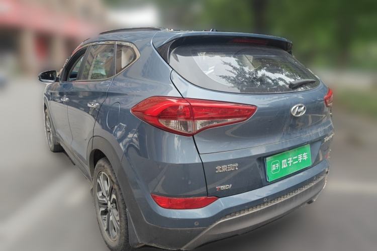 Used Hyundai Tucson 2015 1.6T Dual-Clutch Two-Wheel-Drive Leading Model Rear Left 45 Deg