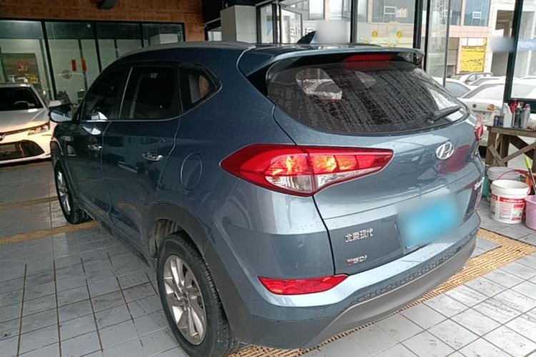 Used Hyundai Tucson 2015 1.6T Dual-Clutch Two-Wheel-Drive Smart Model Rear Left 45 Deg