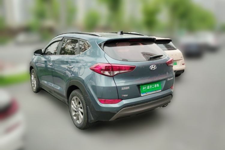 Used Hyundai Tucson 2015 1.6T Dual-Clutch Two-Wheel-Drive Smart Model Rear Left 45 Deg