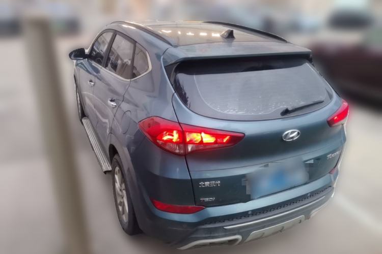 Used Hyundai Tucson 2015 1.6T Dual-Clutch Two-Wheel-Drive Smart Model Rear Left 45 Deg