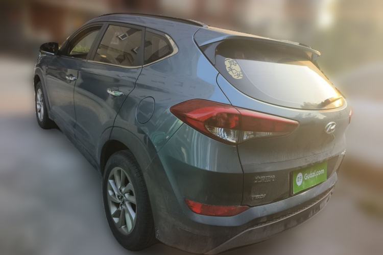 Used Hyundai Tucson 2015 1.6T Dual-Clutch Two-Wheel-Drive Smart Model Rear Left 45 Deg